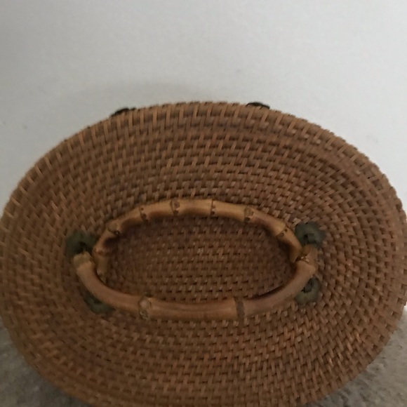 Vintage basket handbag/sewing or knitting basket all flaws are shown in pictures - Picture 6 of 13